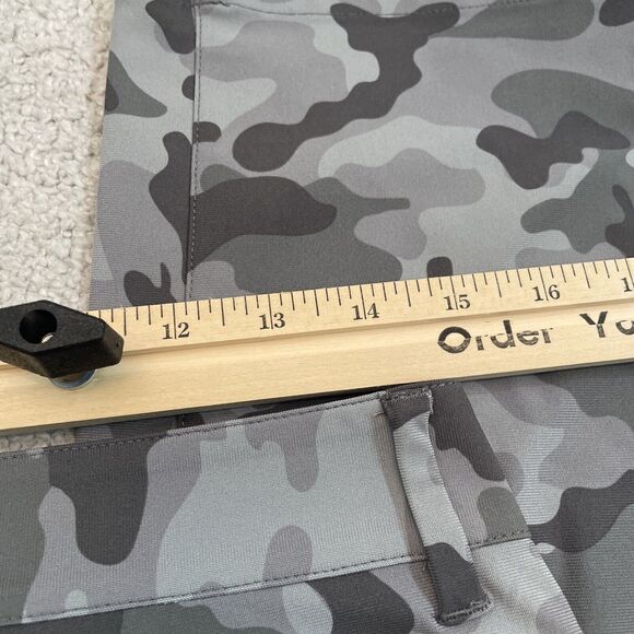 G Fore Pants Mens 30 X 32 Camouflage Print Gray Golf Athleisure NWT NEW - Picture 5 of 12